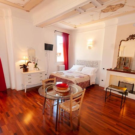 Porta Antica Apartment Болонья Экстерьер фото