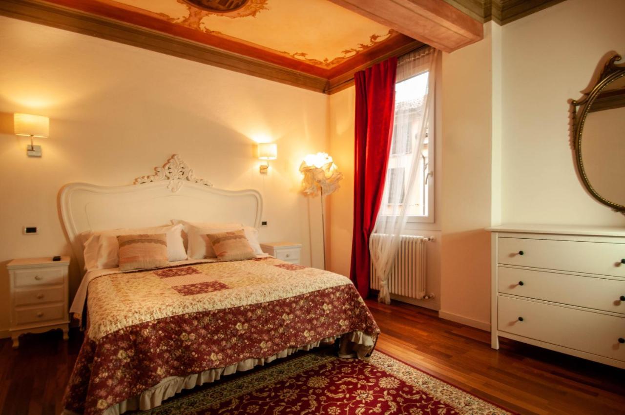 Porta Antica Apartment Болонья Экстерьер фото
