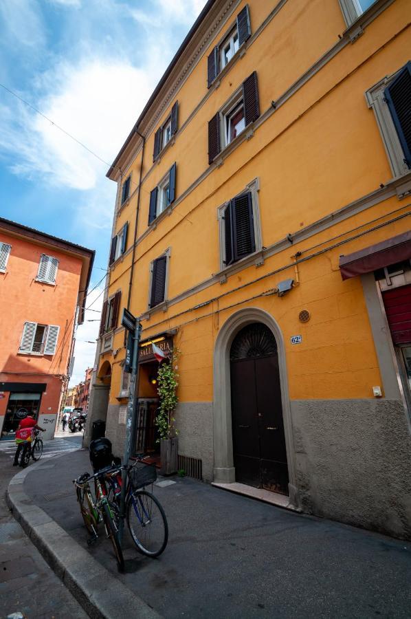 Porta Antica Apartment Болонья Экстерьер фото