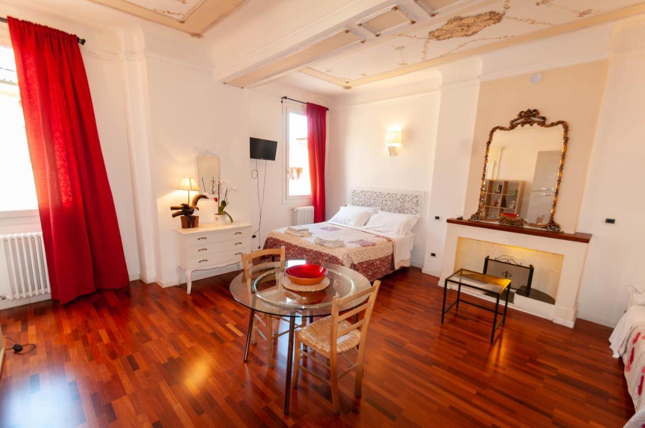 Porta Antica Apartment Болонья Экстерьер фото