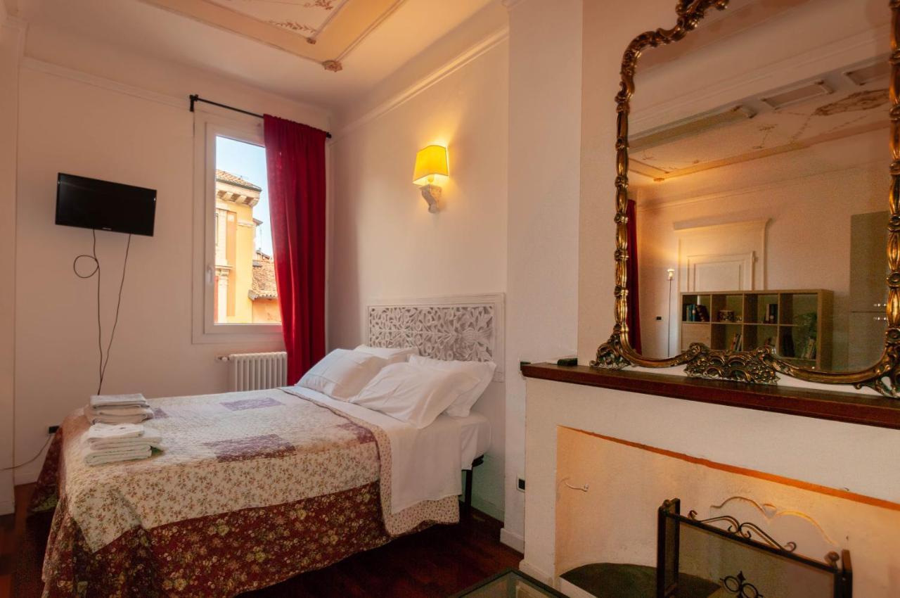 Porta Antica Apartment Болонья Экстерьер фото